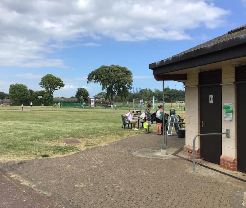 Villa Travellers' Choice In Harwich-Essex Esterno foto