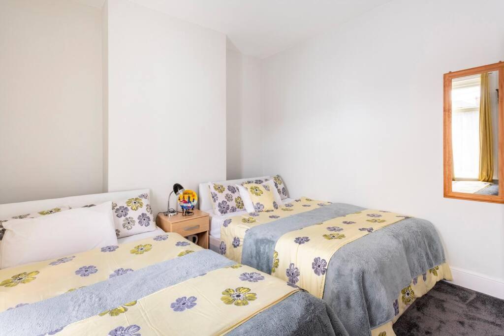 Villa Travellers' Choice In Harwich-Essex Esterno foto