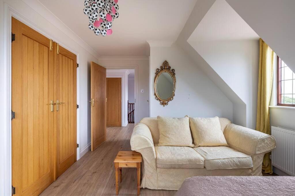 Villa Travellers' Choice In Harwich-Essex Esterno foto